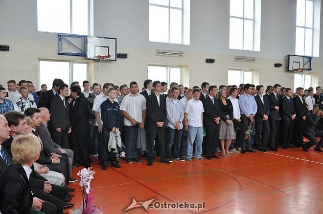Uroczyste zakończenie roku szkolnego w Zespole Szkół Zawodowych nr 1 im. dr. Józefa Psarskiego w Ostrołęce [28.06.2013] - zdjęcie #41 - eOstroleka.pl