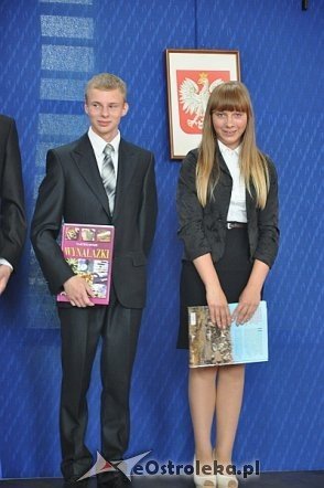 Uroczyste zakończenie roku szkolnego w Zespole Szkół Zawodowych nr 1 im. dr. Józefa Psarskiego w Ostrołęce [28.06.2013] - zdjęcie #24 - eOstroleka.pl