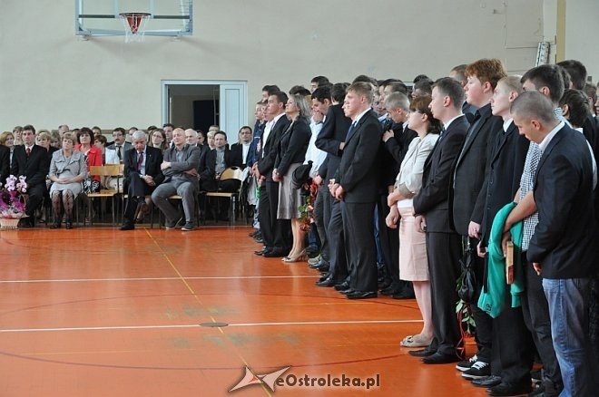 Uroczyste zakończenie roku szkolnego w Zespole Szkół Zawodowych nr 1 im. dr. Józefa Psarskiego w Ostrołęce [28.06.2013] - zdjęcie #11 - eOstroleka.pl