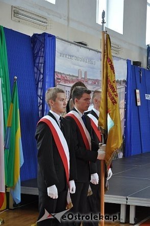 Uroczyste zakończenie roku szkolnego w Zespole Szkół Zawodowych nr 1 im. dr. Józefa Psarskiego w Ostrołęce [28.06.2013] - zdjęcie #9 - eOstroleka.pl