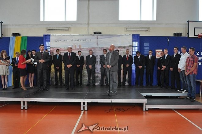 Uroczyste zakończenie roku szkolnego w Zespole Szkół Zawodowych nr 1 im. dr. Józefa Psarskiego w Ostrołęce [28.06.2013] - zdjęcie #20 - eOstroleka.pl
