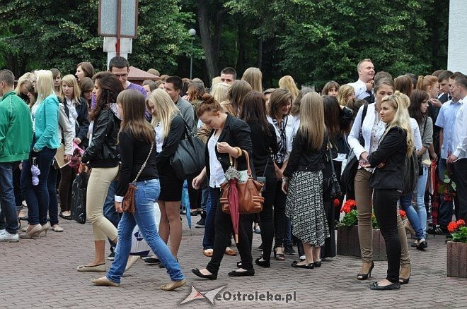 Uroczyste zakończenie roku szkolnego w Zespole Szkół Zawodowych nr 4 im. Adama Chętnika w Ostrołęce [28.06.2013] - zdjęcie #26 - eOstroleka.pl
