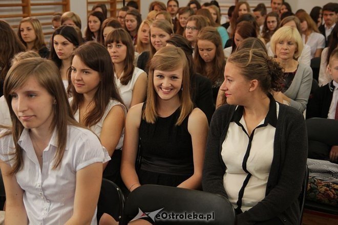 Zakończenie roku szkolnego w II LO w Ostrołęce [28.06.2013] - zdjęcie #34 - eOstroleka.pl