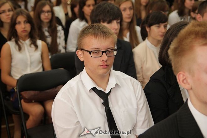 Zakończenie roku szkolnego w II LO w Ostrołęce [28.06.2013] - zdjęcie #17 - eOstroleka.pl