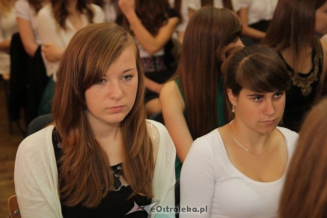 Zakończenie roku szkolnego w II LO w Ostrołęce [28.06.2013] - zdjęcie #22 - eOstroleka.pl