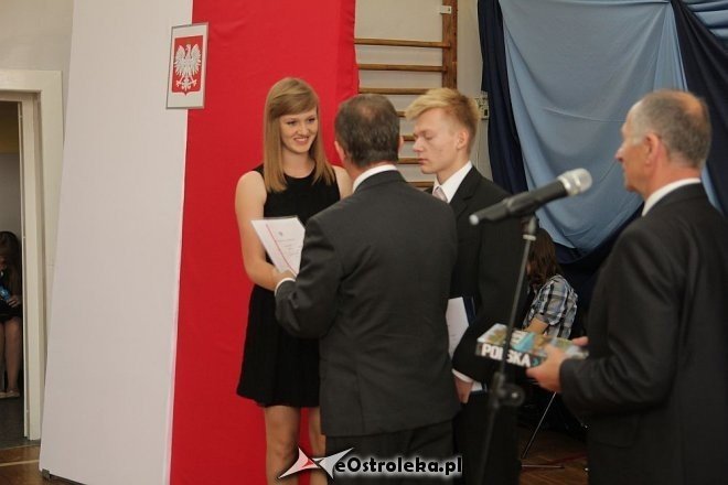 Zakończenie roku szkolnego w II LO w Ostrołęce [28.06.2013] - zdjęcie #10 - eOstroleka.pl