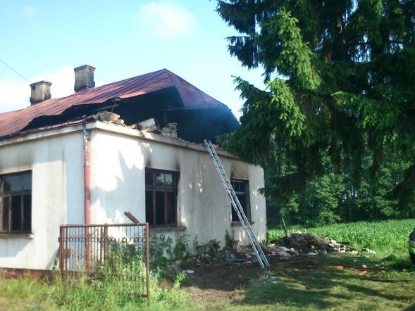 Pożar budynku w Tyszkach Nadborach [29.06.2013] - zdjęcie #15 - eOstroleka.pl