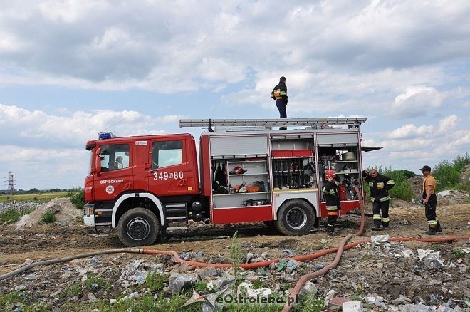 Pożar na miejskim wysypisku śmieci przy ulicy Turskiego [29.06.2013] - zdjęcie #5 - eOstroleka.pl