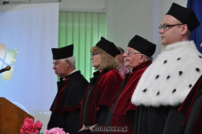 WSES: Uroczyste Wręczenie Dyplomów Ukończenia Studiów [30.06.2013] - zdjęcie #53 - eOstroleka.pl