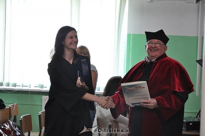 WSES: Uroczyste Wręczenie Dyplomów Ukończenia Studiów [30.06.2013] - zdjęcie #14 - eOstroleka.pl