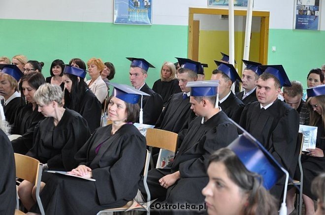 WSES: Uroczyste Wręczenie Dyplomów Ukończenia Studiów [30.06.2013] - zdjęcie #14 - eOstroleka.pl
