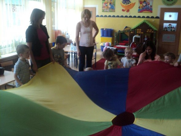 Spotkanie adaptacyjne w Przedszkolu Miejskim Nr 7 - zdjęcie #6 - eOstroleka.pl