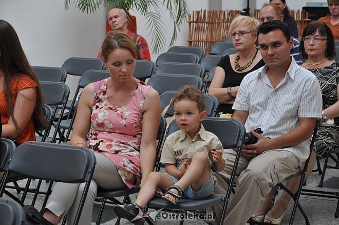 „Trzech ich i dwie one, muzyczne piękno wcielone” [03.07.2013] - zdjęcie #5 - eOstroleka.pl