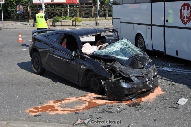 Wypadek na skrzyżowaniu ul. Bogusławskiego i ul. Piłsudskiego [05.07.2013] - zdjęcie #2 - eOstroleka.pl
