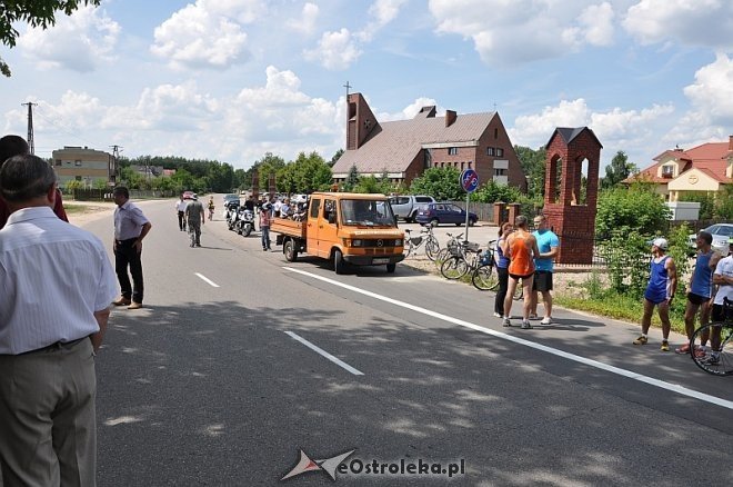 Uroczyste otwarcie mostu Łęgu Starościńskim i prawie 23 km dróg w gminie Lelis [05.07.2013] - zdjęcie #68 - eOstroleka.pl