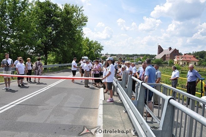 Uroczyste otwarcie mostu Łęgu Starościńskim i prawie 23 km dróg w gminie Lelis [05.07.2013] - zdjęcie #17 - eOstroleka.pl