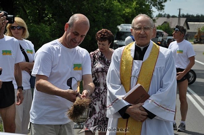 Uroczyste otwarcie mostu Łęgu Starościńskim i prawie 23 km dróg w gminie Lelis [05.07.2013] - zdjęcie #52 - eOstroleka.pl