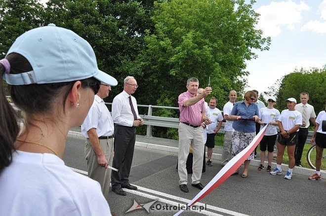 Uroczyste otwarcie mostu Łęgu Starościńskim i prawie 23 km dróg w gminie Lelis [05.07.2013] - zdjęcie #36 - eOstroleka.pl
