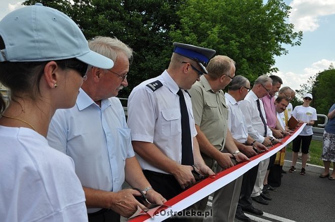 Uroczyste otwarcie mostu Łęgu Starościńskim i prawie 23 km dróg w gminie Lelis [05.07.2013] - zdjęcie #32 - eOstroleka.pl