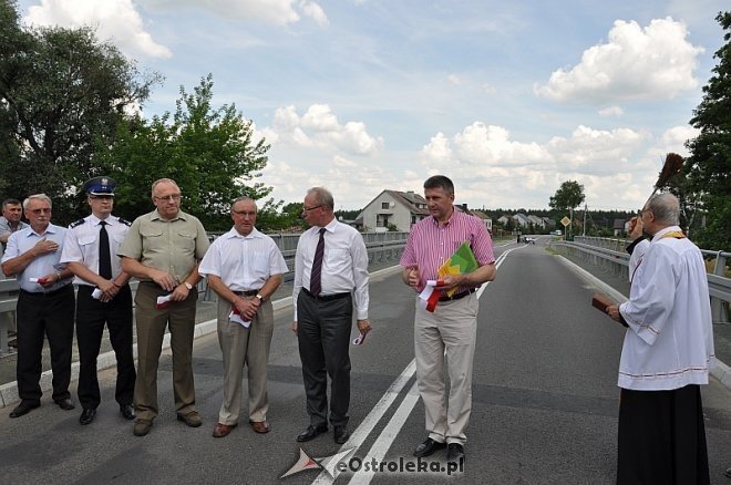 Uroczyste otwarcie mostu Łęgu Starościńskim i prawie 23 km dróg w gminie Lelis [05.07.2013] - zdjęcie #33 - eOstroleka.pl