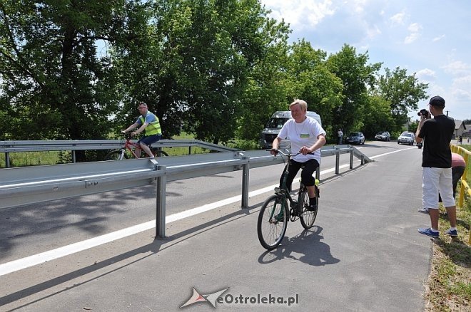 Uroczyste otwarcie mostu Łęgu Starościńskim i prawie 23 km dróg w gminie Lelis [05.07.2013] - zdjęcie #45 - eOstroleka.pl