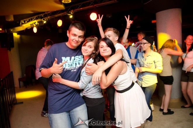 Piątkowa noc w klubie U Studentów [06.07.2013] - zdjęcie #1 - eOstroleka.pl