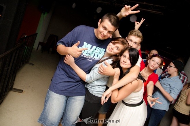 Piątkowa noc w klubie U Studentów [06.07.2013] - zdjęcie #16 - eOstroleka.pl