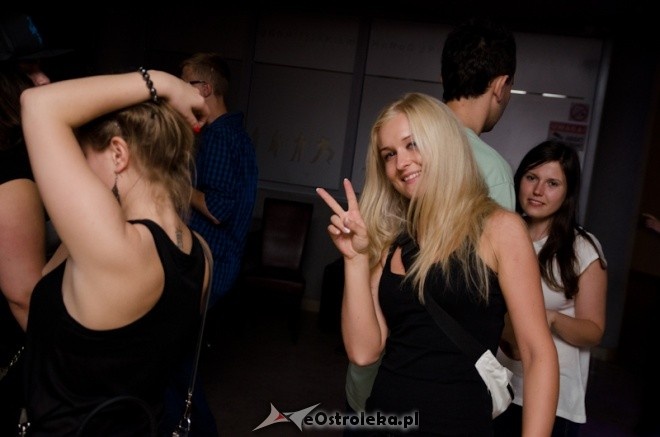 Piątkowa noc w klubie U Studentów [06.07.2013] - zdjęcie #8 - eOstroleka.pl