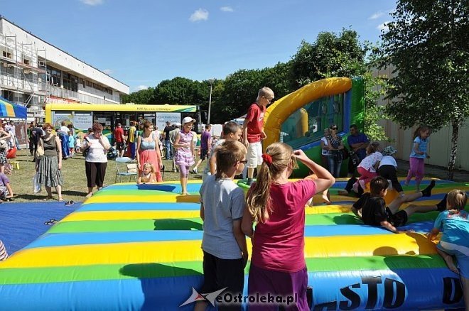 Festyn spółdzielczy na osiedlu Dzieci Polskich [07.07.2013] - zdjęcie #59 - eOstroleka.pl