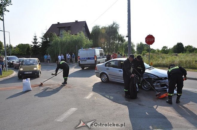 Kolizja na os. Stacja [08.07.2013] - zdjęcie #13 - eOstroleka.pl