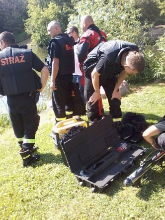Akcja poszukiwania 19-latka zaginionego w miejscowości Smrock [10.07.2013] - zdjęcie #5 - eOstroleka.pl