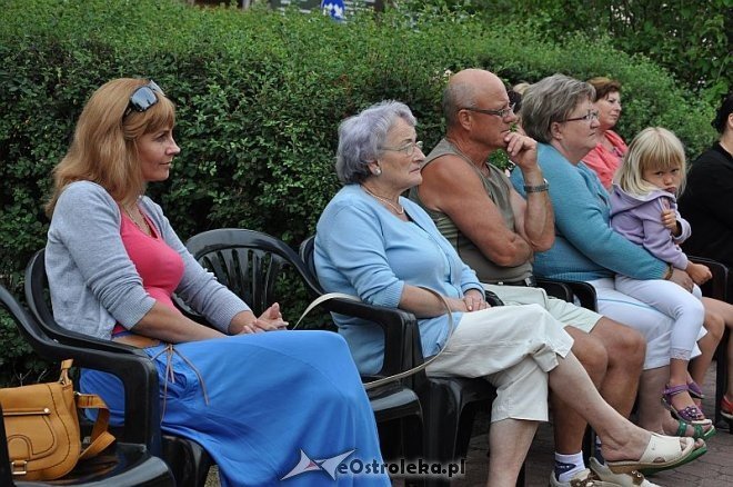 „Sztukmistrz Śpiewa” – recital Jana Kondraka w ramach ArtCzwartków [11.07.2013] - zdjęcie #13 - eOstroleka.pl