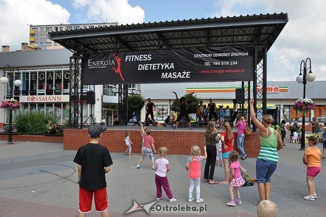 Ostrołęka: Wakacje z Zumbą [13.07.2013] - zdjęcie #57 - eOstroleka.pl