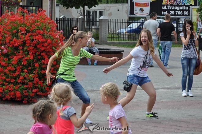 Ostrołęka: Wakacje z Zumbą [13.07.2013] - zdjęcie #49 - eOstroleka.pl
