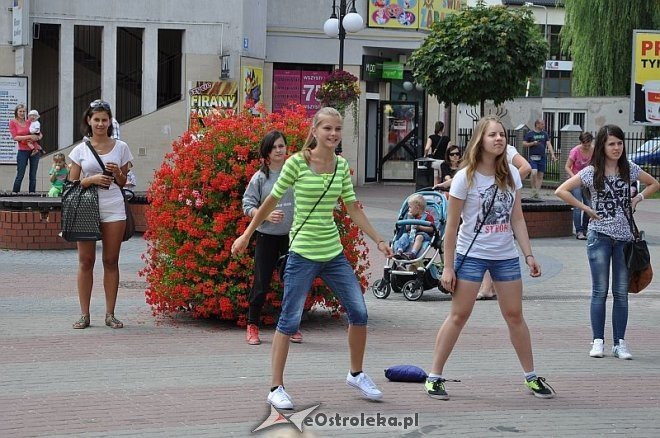 Ostrołęka: Wakacje z Zumbą [13.07.2013] - zdjęcie #24 - eOstroleka.pl