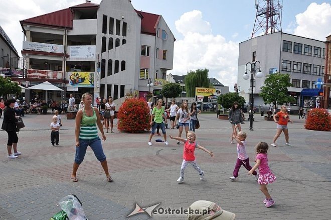 Ostrołęka: Wakacje z Zumbą [13.07.2013] - zdjęcie #22 - eOstroleka.pl