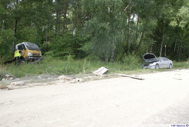 Podbagny: Śmiertelny wypadek. Zginęły trzy osoby [13.07.2013] - zdjęcie #2 - eOstroleka.pl