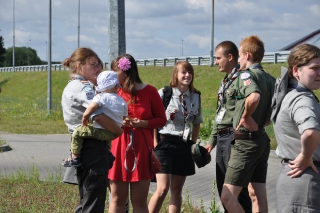 Dzieci i młodzież z Hufca ZHP Ostrołęka wyjechała na obóz [17.07.2013] - zdjęcie #6 - eOstroleka.pl