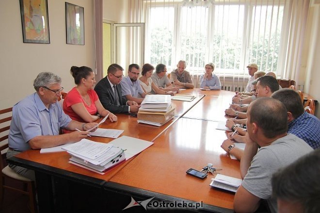 Otwarcie ofert na budowę stacji segregacji odpadów [17.07.2013] - zdjęcie #6 - eOstroleka.pl