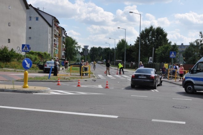 Kolizja na skrzyżowaniu ulic Korczaka i Poznańskiej [18.07.2013] - zdjęcie #1 - eOstroleka.pl