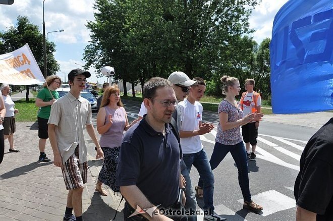 Marsz dla Jezusa ulicami Ostrołęki [18.07.2013] - zdjęcie #23 - eOstroleka.pl