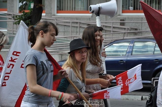 Marsz dla Jezusa ulicami Ostrołęki [18.07.2013] - zdjęcie #54 - eOstroleka.pl