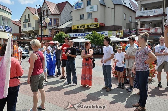 Marsz dla Jezusa ulicami Ostrołęki [18.07.2013] - zdjęcie #5 - eOstroleka.pl