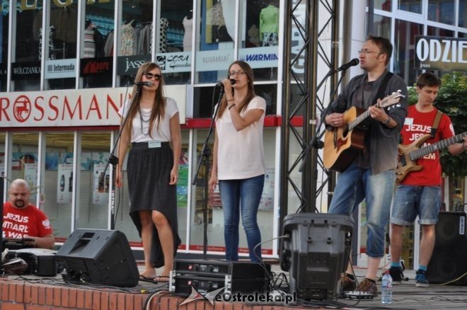 Uzdrowienie przez Ewangelię [18.07.2013] - zdjęcie #2 - eOstroleka.pl