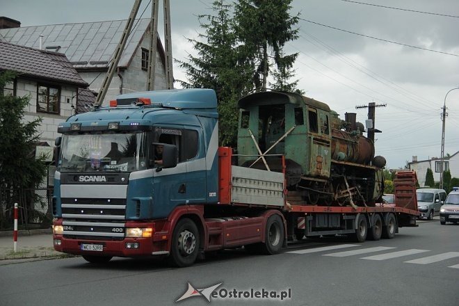 Zabytkowa lokomotywa już jest w Ostrołęce [19.07.2013] - zdjęcie #18 - eOstroleka.pl
