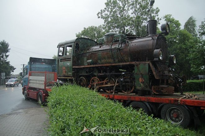 Zabytkowa lokomotywa już jest w Ostrołęce [19.07.2013] - zdjęcie #28 - eOstroleka.pl