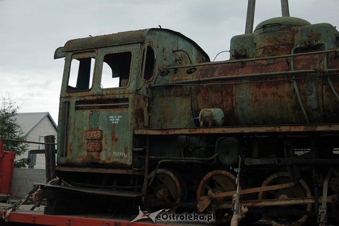Zabytkowa lokomotywa już jest w Ostrołęce [19.07.2013] - zdjęcie #4 - eOstroleka.pl