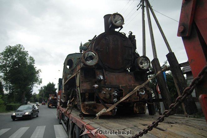 Zabytkowa lokomotywa już jest w Ostrołęce [19.07.2013] - zdjęcie #6 - eOstroleka.pl