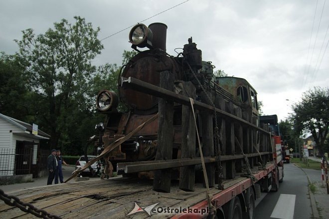 Zabytkowa lokomotywa już jest w Ostrołęce [19.07.2013] - zdjęcie #7 - eOstroleka.pl