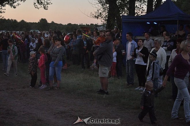 „Noc z gwiazdami pod gwiazdami” w Szarłacie [20.07.2013] - zdjęcie #138 - eOstroleka.pl
